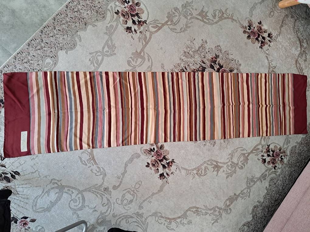 Foulard & Sciarpe: Seidenschal Bayron,Vintage – Usato da Romanshorn venduto da valena01