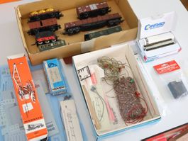 Märklin & Co viele Wagen H0 + Lok & Gleisreiniger + mehr....