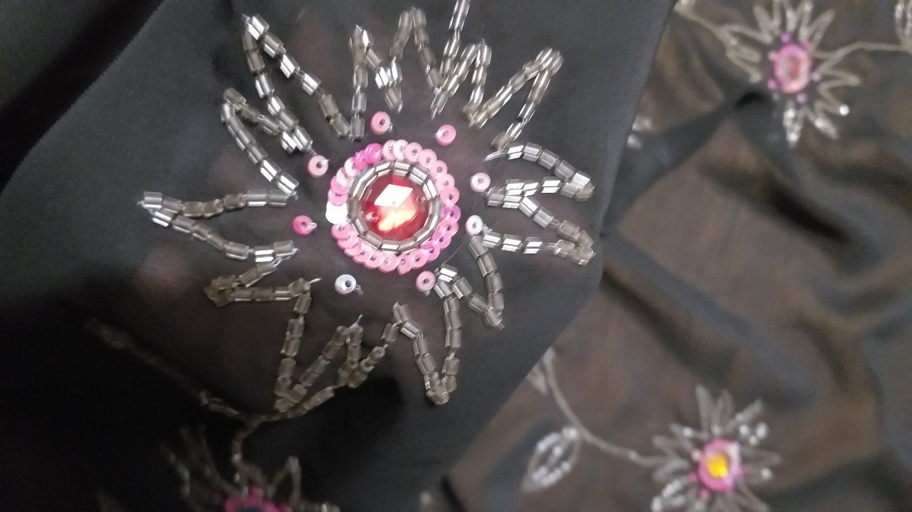 Vestiti: Black Saree/Schwartz saree – Nuovo (secondo la descrizione) da Bern venduto da mahilini 3