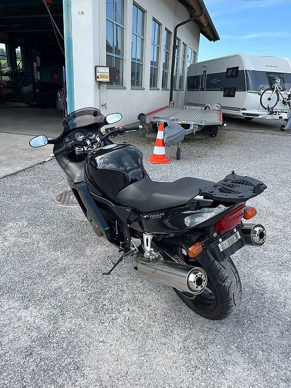 Honda Touring: HONDA CBR1100 XX Superblackbird – Usato da Uetendorf venduto da Rere 4