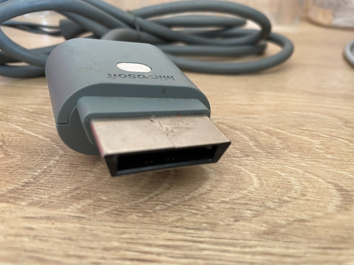 Microsoft Console: Microsoft Xbox 360 - Câble de connexion vidéo  original – Usato da Denges venduto da Ricautomotive 2
