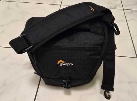 Lowepro Nova 170 AW II Fototasche
