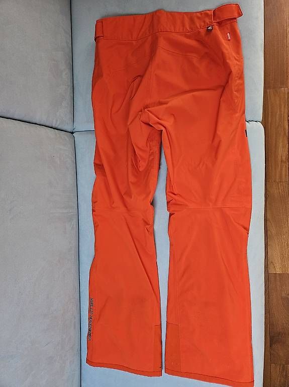 Helly Hansen Pantaloni: Shell Skihose Helly Hansen Damen Gr S – Usato da Kloten venduto da Jaikai 1