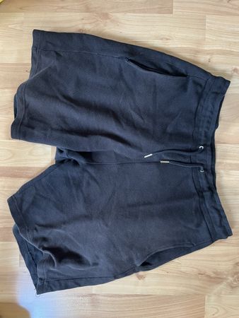 Kurze schwarze Shorts