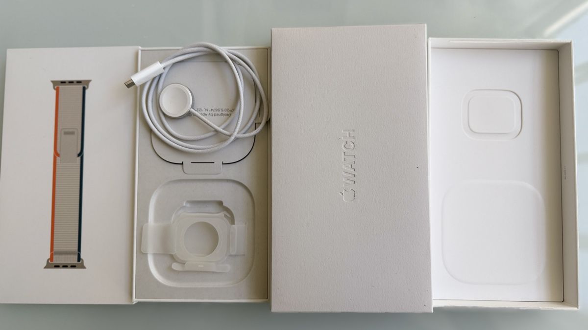 Apple Smartwatch: Apple Watch Ultra 2 plus 2 bracelets – Usato da Epalinges venduto da labozor 2