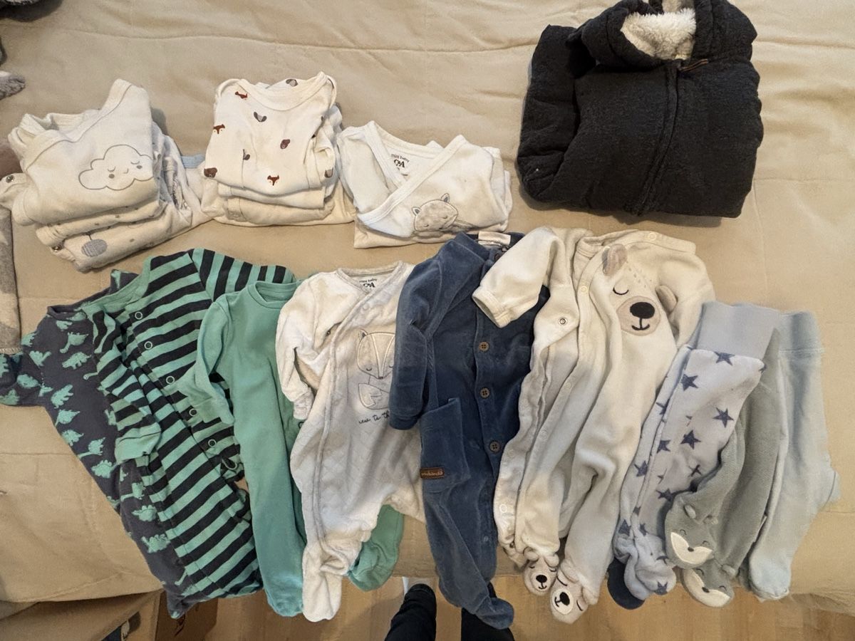Lotti & Set di vestiti: Great selection quality newborn bundle size 56 – Usato da Baar venduto da VeliaT 2