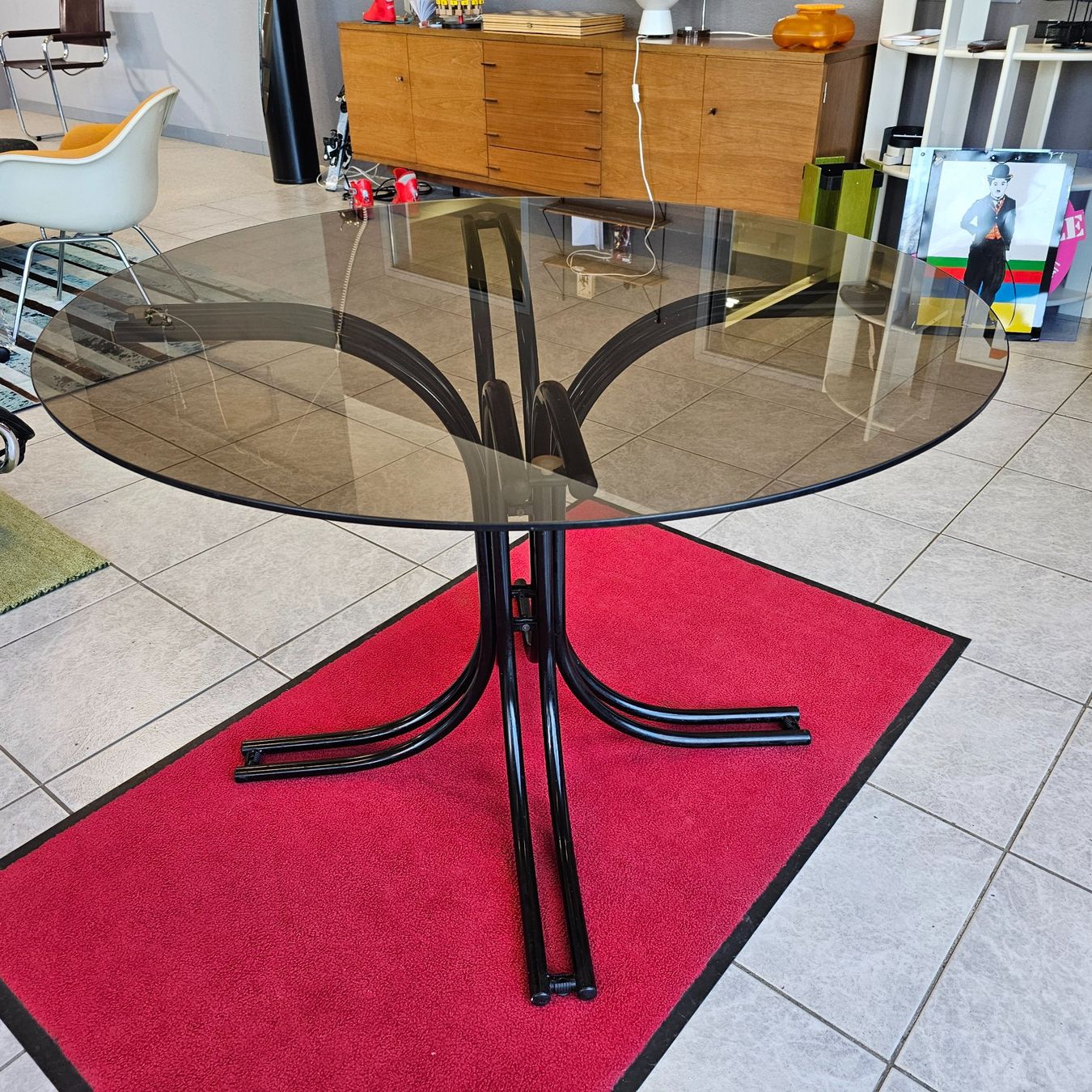 Tavoli: 1980 Glas Dining Table Esstisch Rauchglas, Doppel- Stahlrohr – Usato da Nottwil venduto da Wondewa-Shop 2