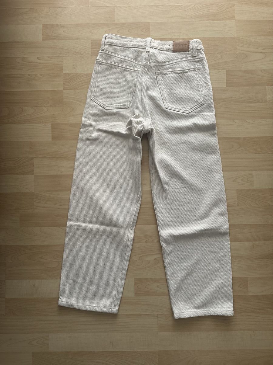 Weekday Jeans: Weekday Jeans Galaxy weiss – Usato da Chur venduto da dajan.17 1