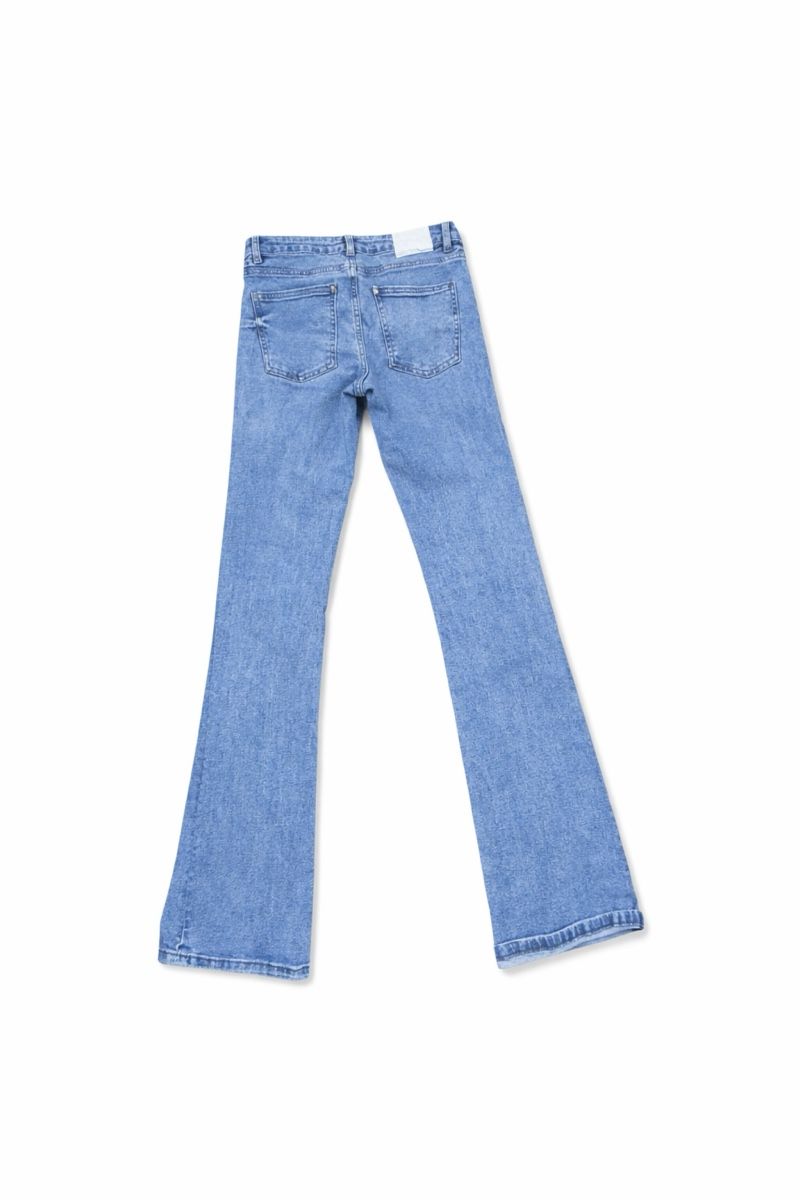 Zara Jeans: Zara flared Jeans, size 36 – Nuovo (secondo la descrizione) da Wädenswil venduto da BebaGlow 1