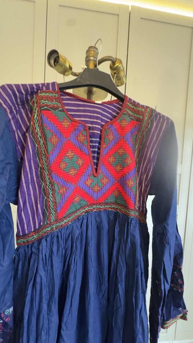 Vestiti: Afghanistan handgemachte Kleid vintage  – Nuovo (secondo la descrizione) da Olten venduto da Saayis 3
