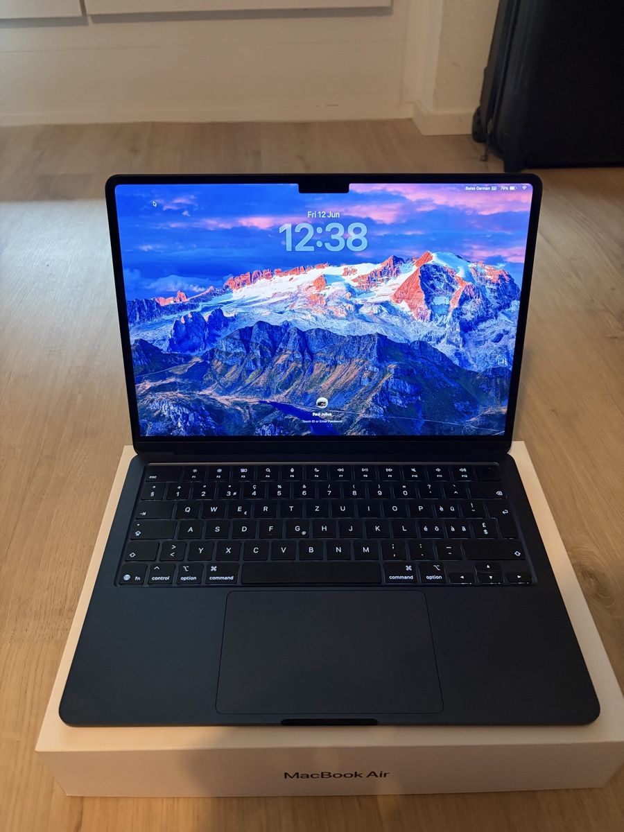 Apple Notebook: Macbook Air M4 – Nuovo (secondo la descrizione) da Embrach venduto da pau_jn8v