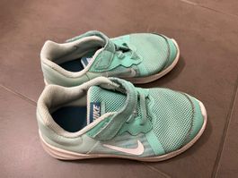Nike Turnschuhe 27