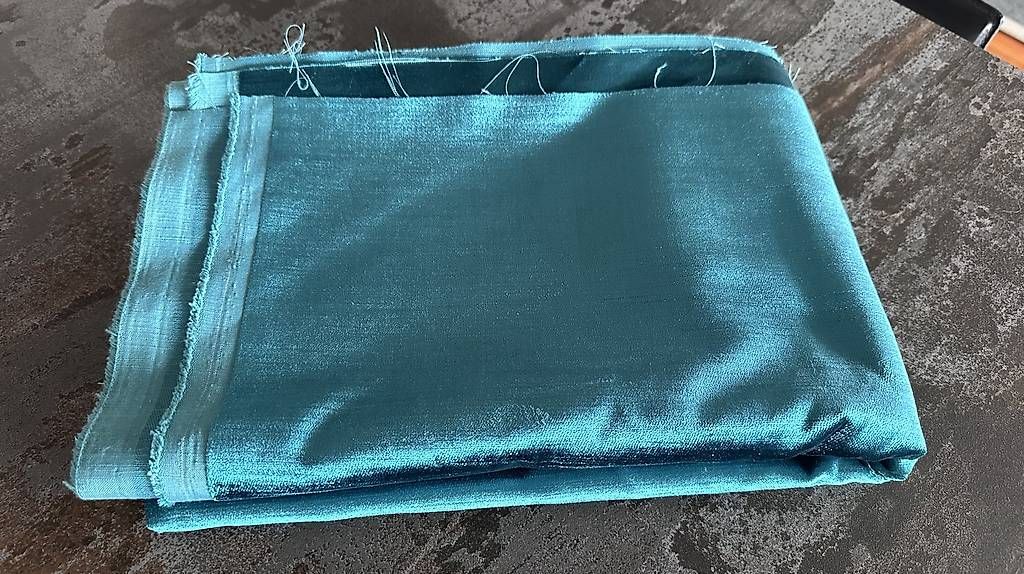 Tessuti: 2m Velourstoff von Designers Guild – Nuovo (secondo la descrizione) da Würenlos venduto da avauva