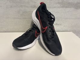 Nike Laufschuh Downshifter 12 schwarz, Grösse 40