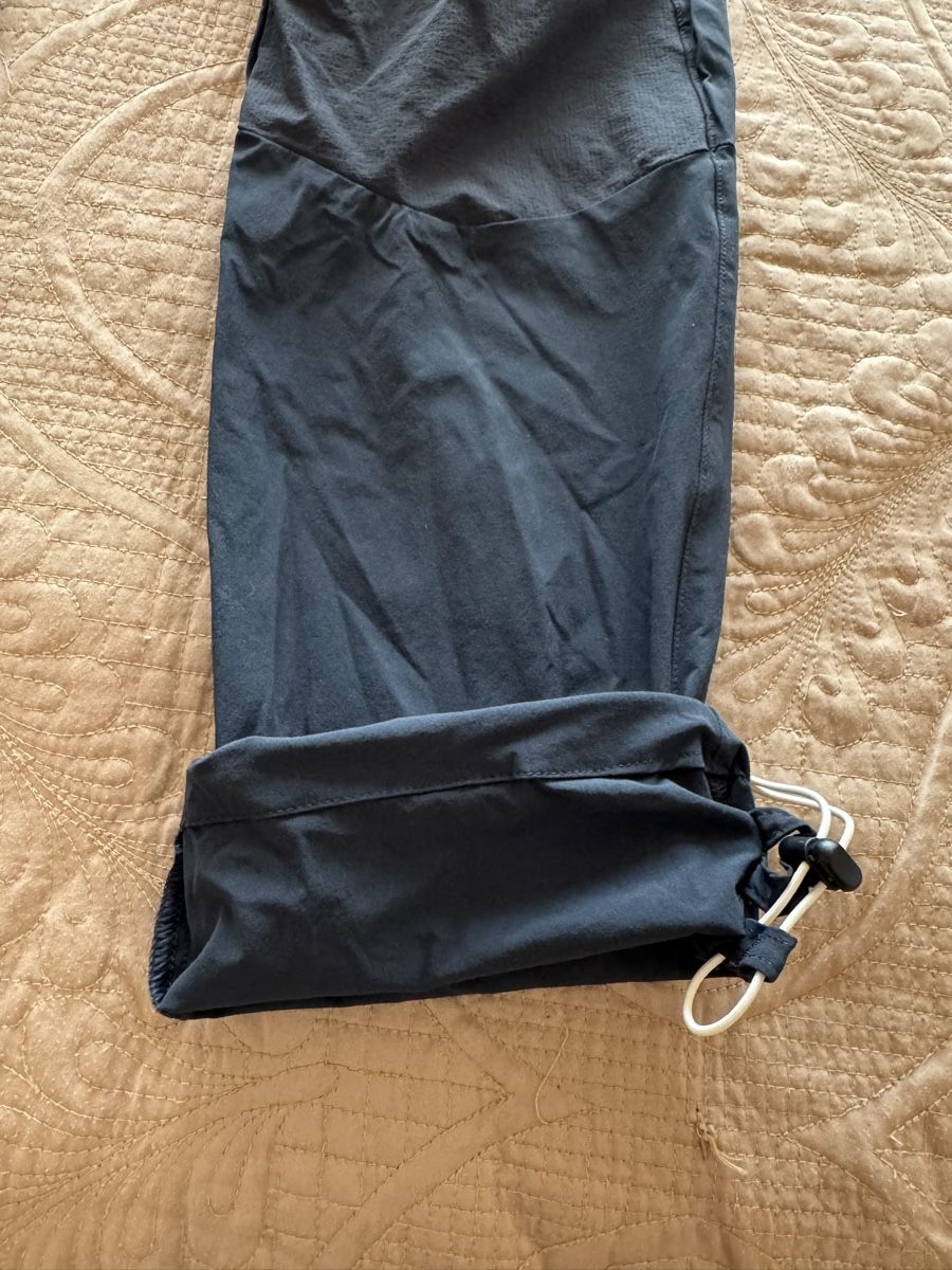 Decathlon Pantaloni: Quechua Damen-Wanderhose Gr 36 – Usato da Oftringen venduto da kar_y2tf 2