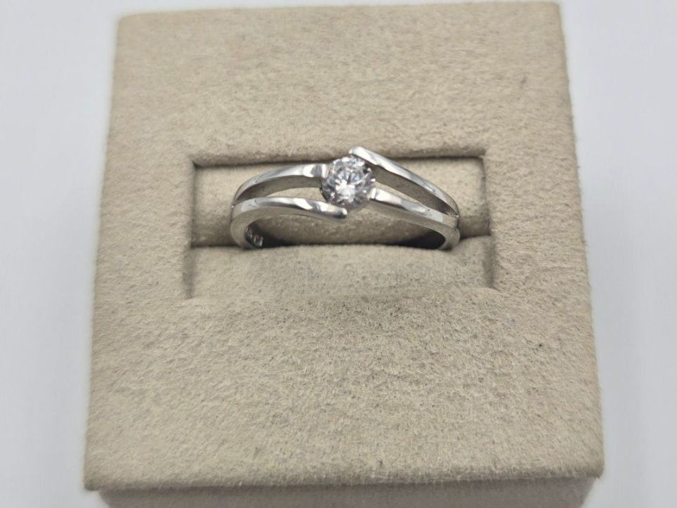 Ringe: Ring Silber 925 Zirkonia Gr. 52 – Neu und originalverpackt aus Zug von gold.schmuck