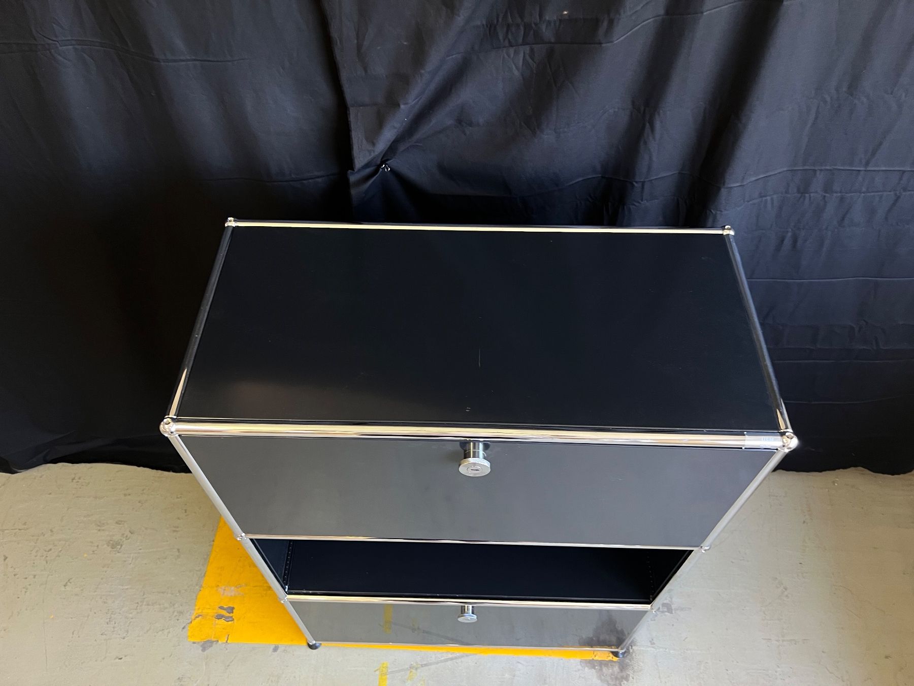 USM Scaffali: USM Haller Sideboard schwarz – Usato da Luzern venduto da B-R 3