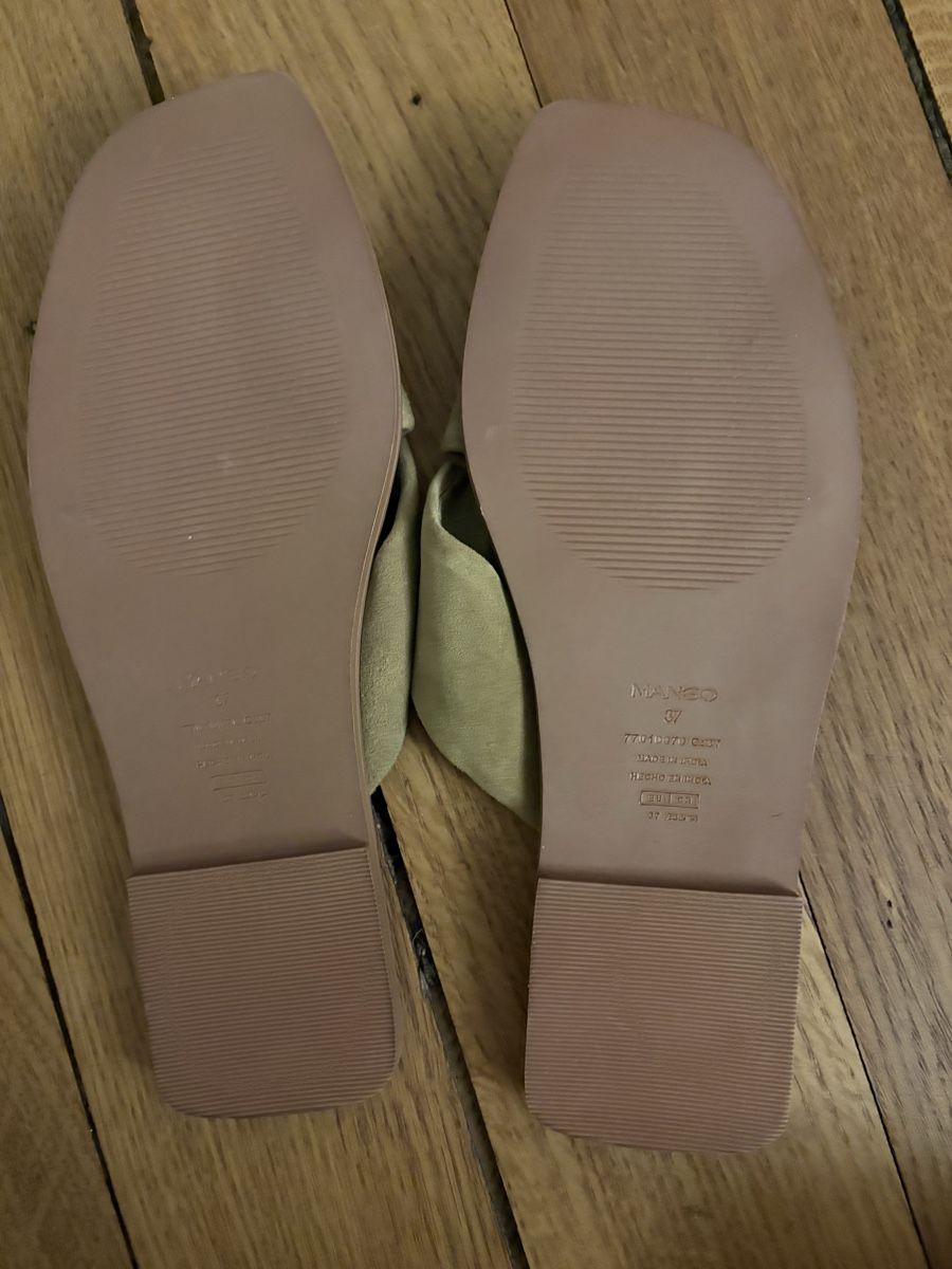 Mango Scarpe da donna: NEU Sandalen, Slides von Mango, Gr. 37 – Nuovo (secondo la descrizione) da Zürich venduto da triangular 2