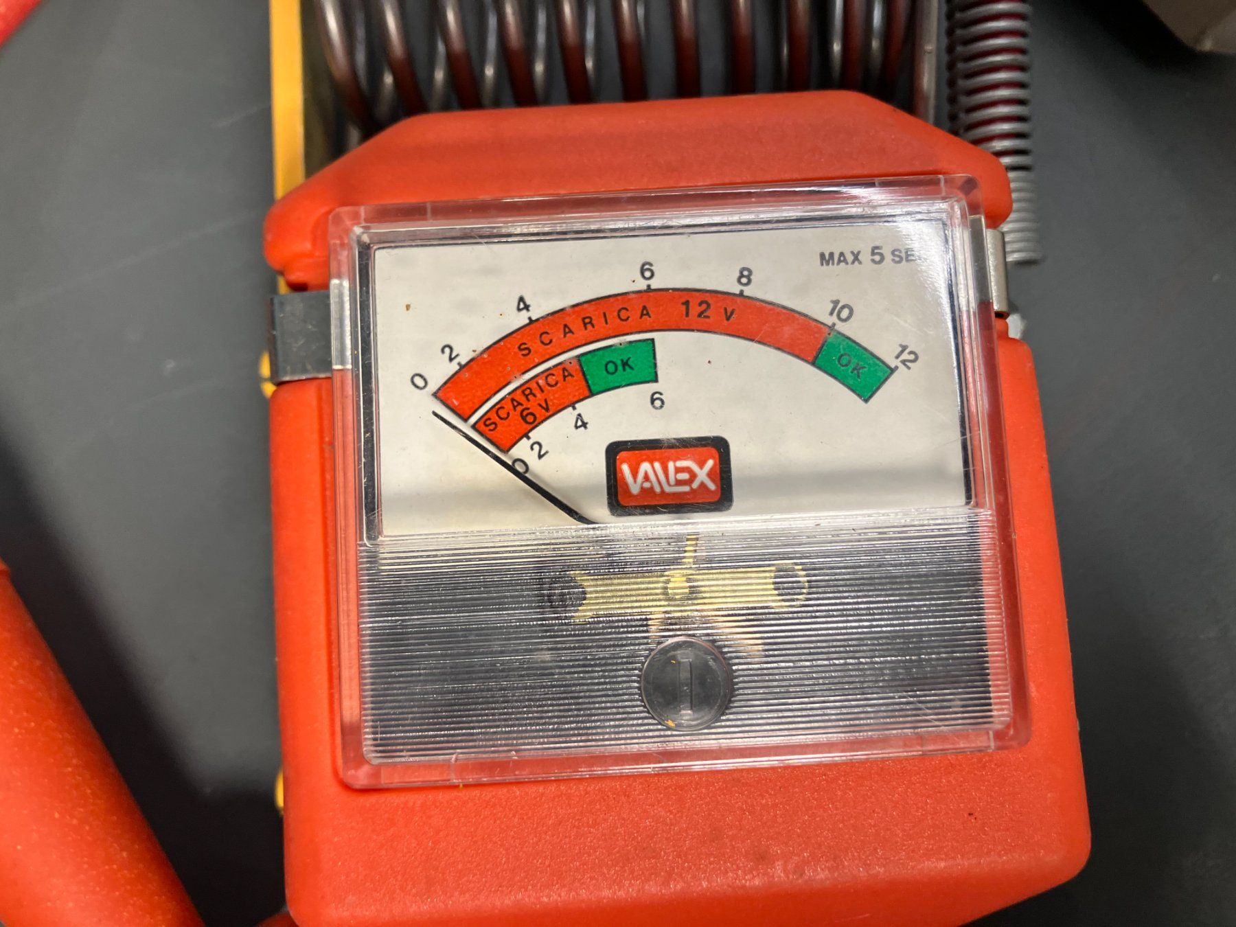 Messen: VALEX - Analoger Batterietester/Lastprüfer ab 1.- – Gebraucht aus Lichtensteig von Buy24International 2