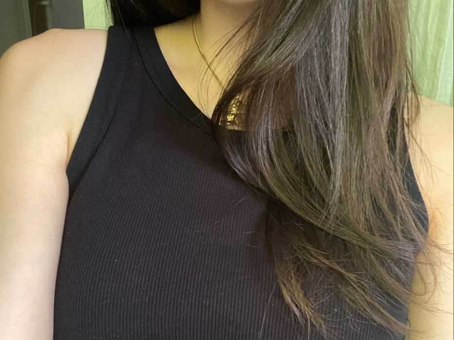 Top: Tanktop mit integriertem BH, UNIQLO – Nuovo (secondo la descrizione) da Zürich venduto da cas_x6pw 1