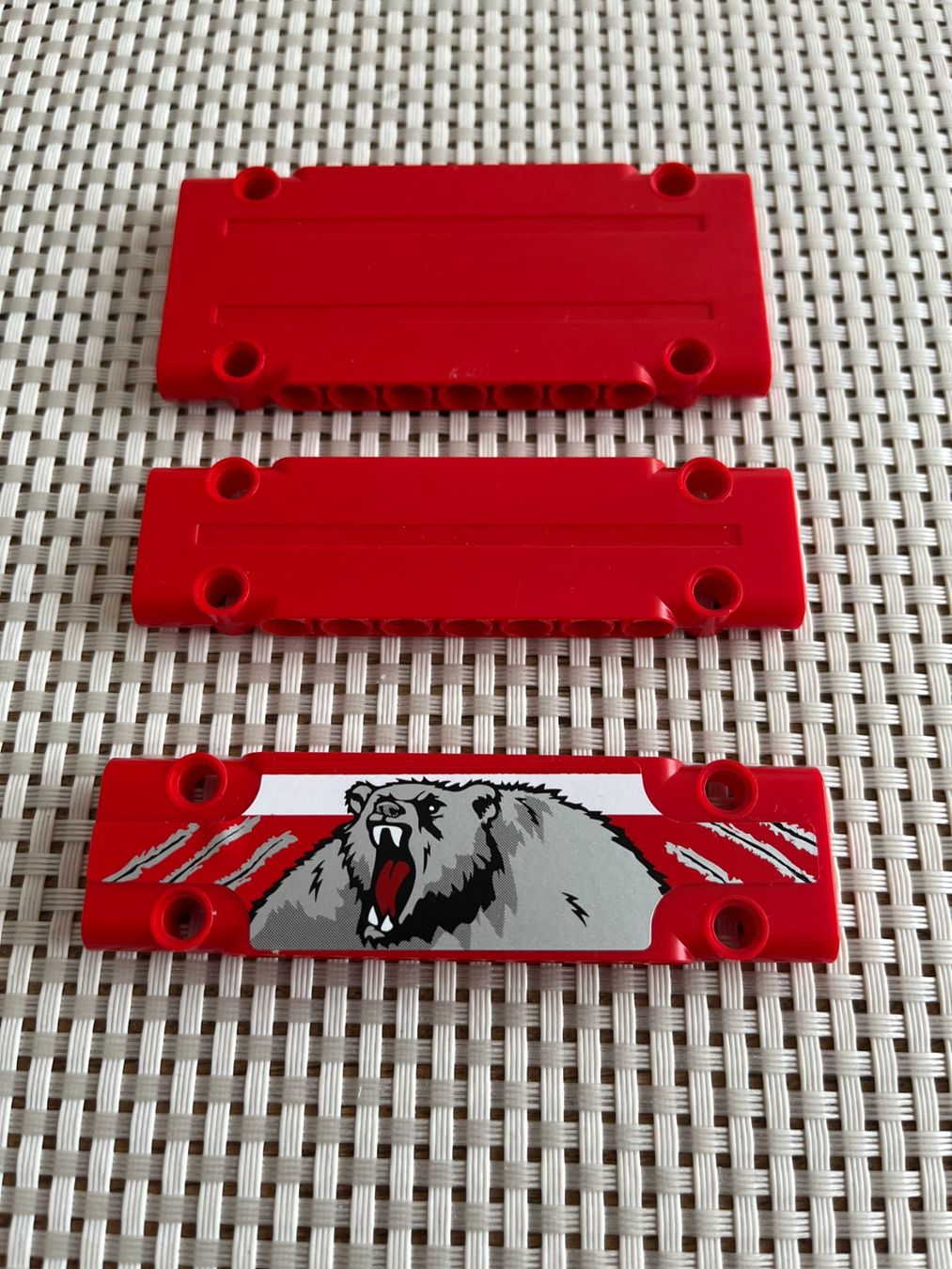 Lego Kit di costruzioni: Lego Technik 42029 rote Panele Panel Verschalung Spoiler – Usato da Buochs venduto da Techtelmechtel
