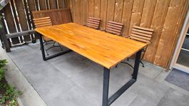 Gartentisch