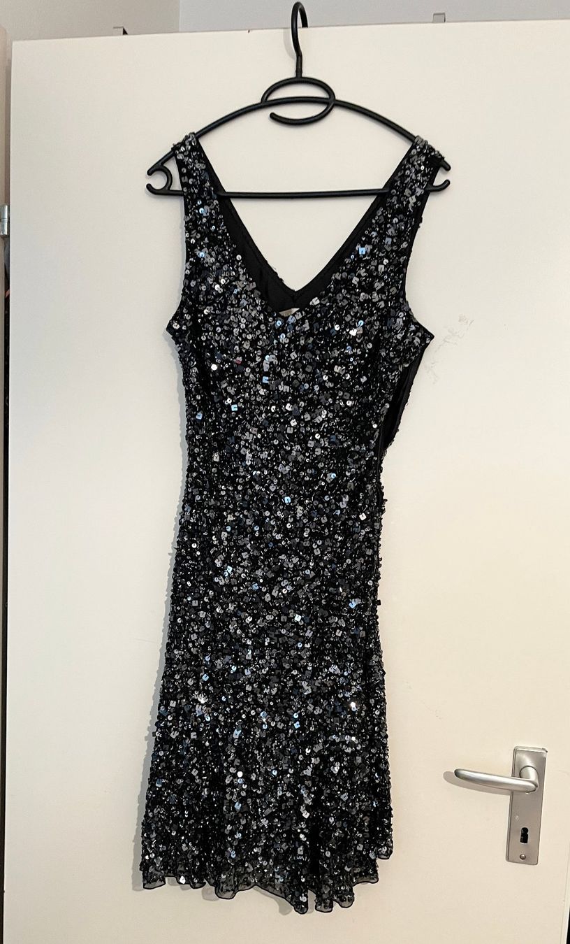 Vestiti: Damen Abendkleid mit Pallietten Grösse M – Nuovo (secondo la descrizione) da Glattbrugg venduto da Ariel012 1