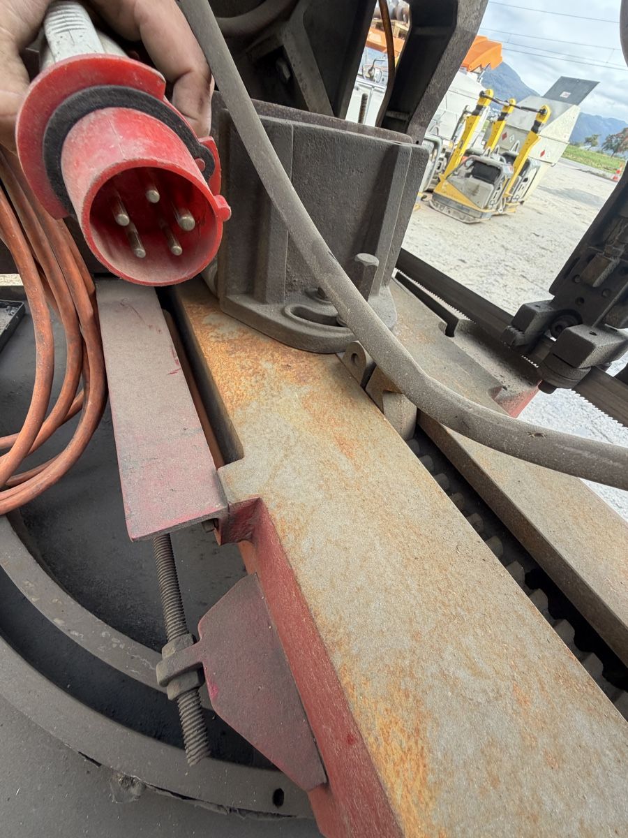 Sägen: Metallbandsäge – Defekt aus Niederbipp von baggerch 8
