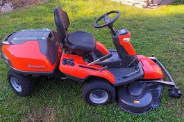 ZU VERKAUFEN  Husqvarna R316TsX AWD ( AUSTELLUNGSGERAET )