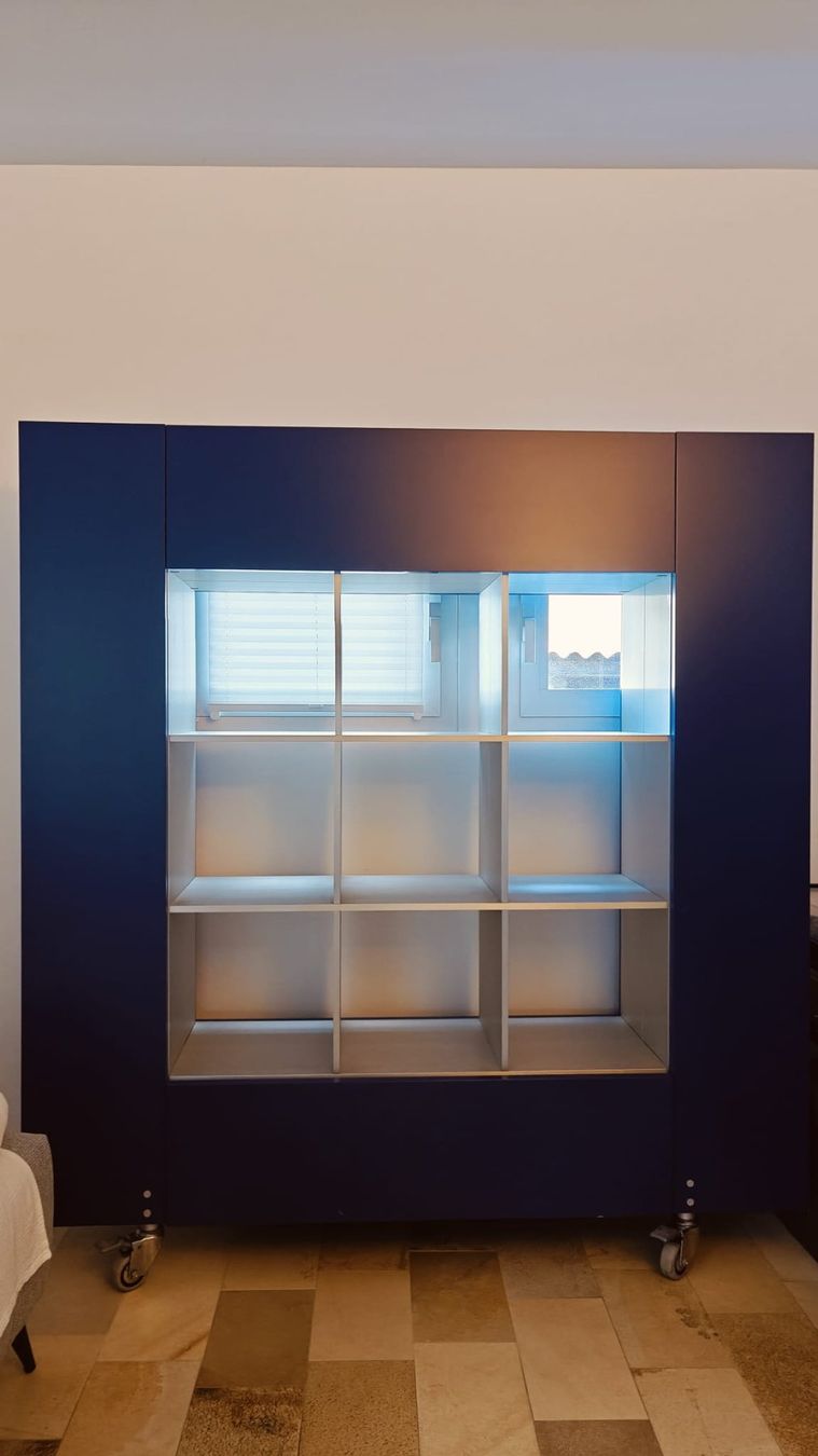 Armoires: Libreria design Ring Color blu ("abitare") – D'occasion à Camorino par xsa_t8ms 1