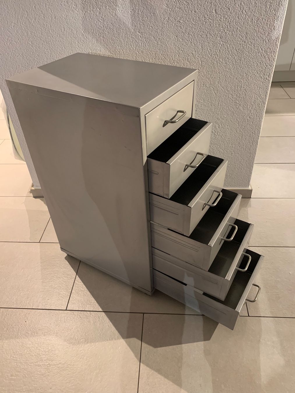 Ikea Korpus: Büromöbel - IKEA Helmer - 6 Schubladen - Grau – Gebraucht aus Jonen von inf_sv67 5