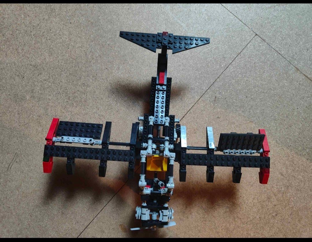 Technics Kit di costruzioni: Flieger Lego Technics – Usato da Zollikofen venduto da Cecilia18 2