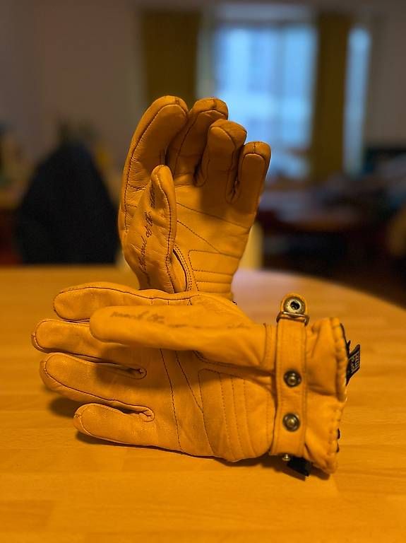 Guanti & manicotti: Vends gants de moto Segura – Usato da Lausanne venduto da marcadetproduction 1