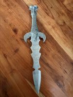 Dekorationsdolch Fantasy Widderkopf silberfarben neu