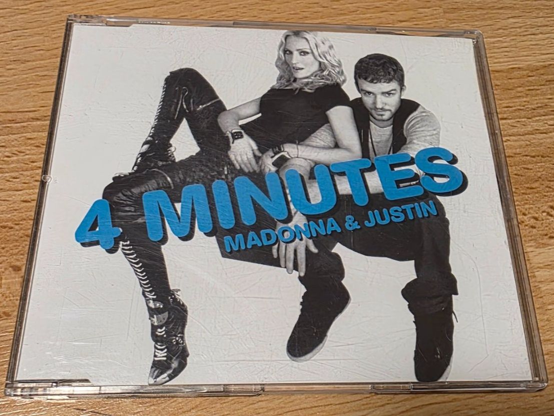 CDs: Madonna & Justin Timberlake - 4 Minutes CD Single – Gebraucht aus Niederbipp von Tamara15101995