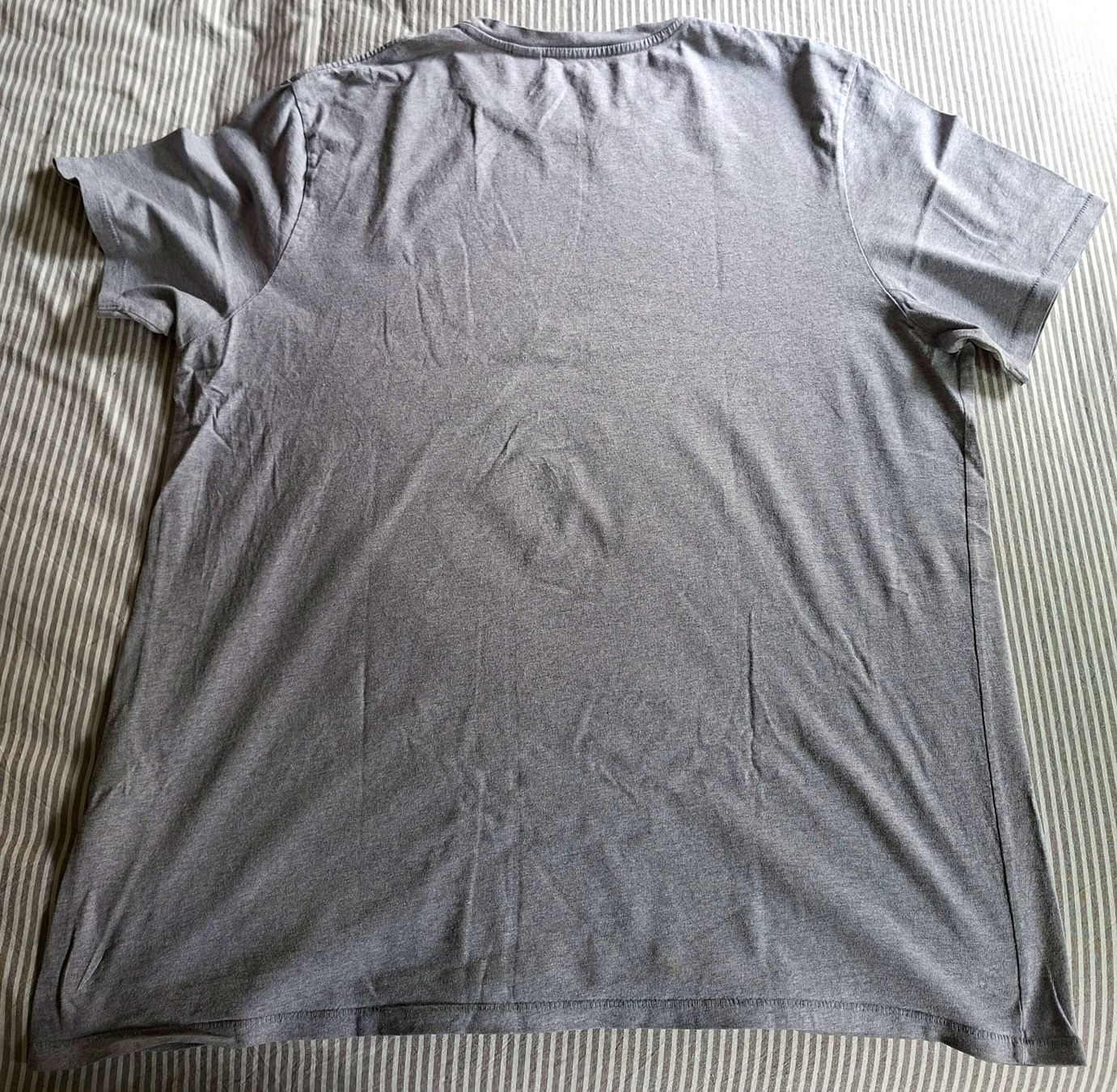 Levi's T-shirt: Levis T-shirt – Usato da Morges venduto da Sakpen 1