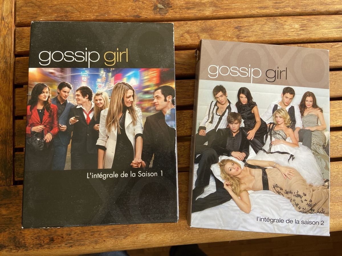 Tutti i DVDs: Gossip Girl Dvds saisons 1 & 2 – Usato da Veyrier venduto da sosozizou