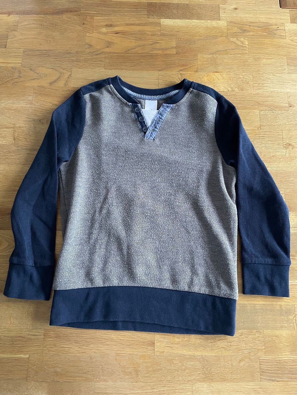 Pullover & Sweatshirts: Pullover Gr. 128 – Gebraucht aus Gränichen von stern1111 1