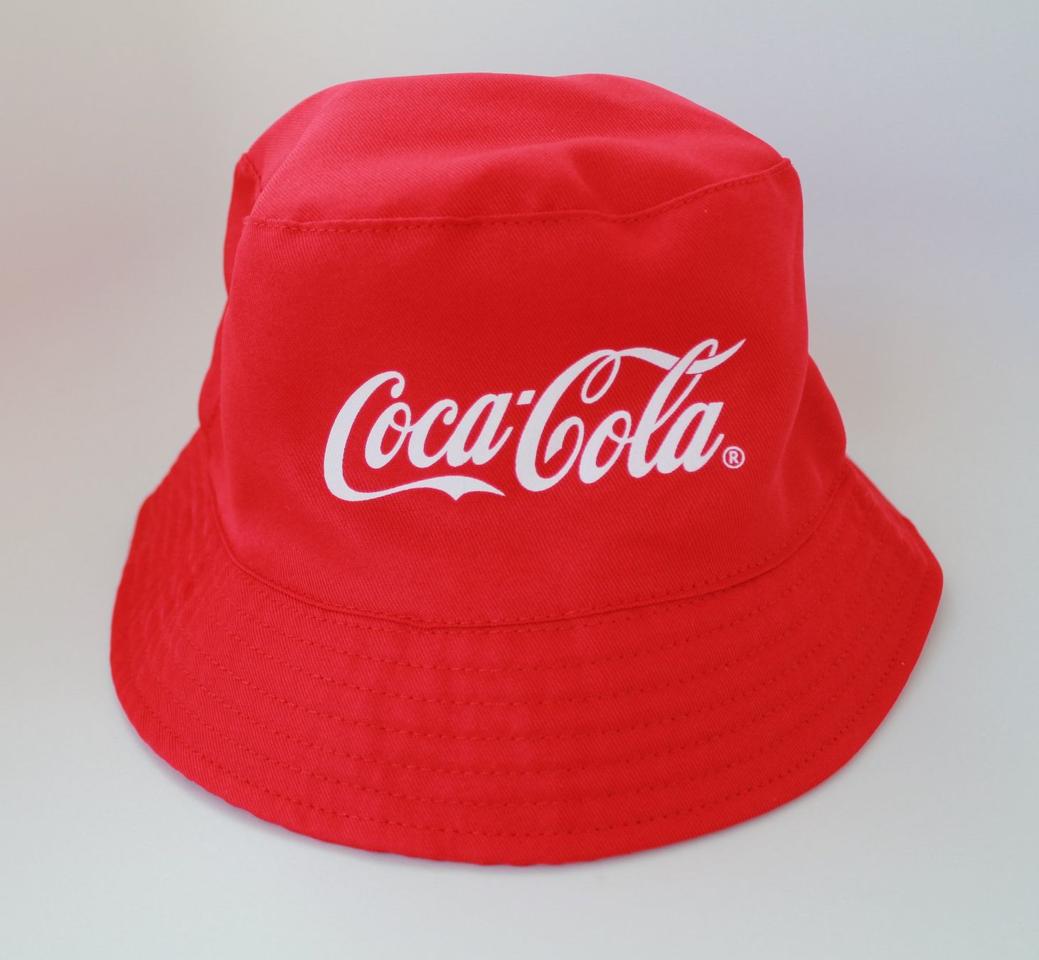 Coca-Cola Kleiderpakete: Ensemble ,, Coca Cola ,, t. S     NEU! – Neu und originalverpackt aus Peseux von Gilloss 8