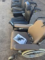 Fauteuils chaises roulantes conforts inclinables