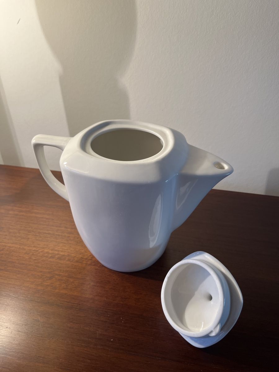Teekannen: Weisse Teekanne, Keramik, modernes Design – Gebraucht aus Luzern von Jiggy_8898 3