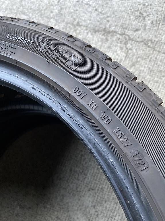 Pneus & Roues: 2 x 265/40/22 Pirelli Winterreifen  – D'occasion à Frasnacht par nobloff 5