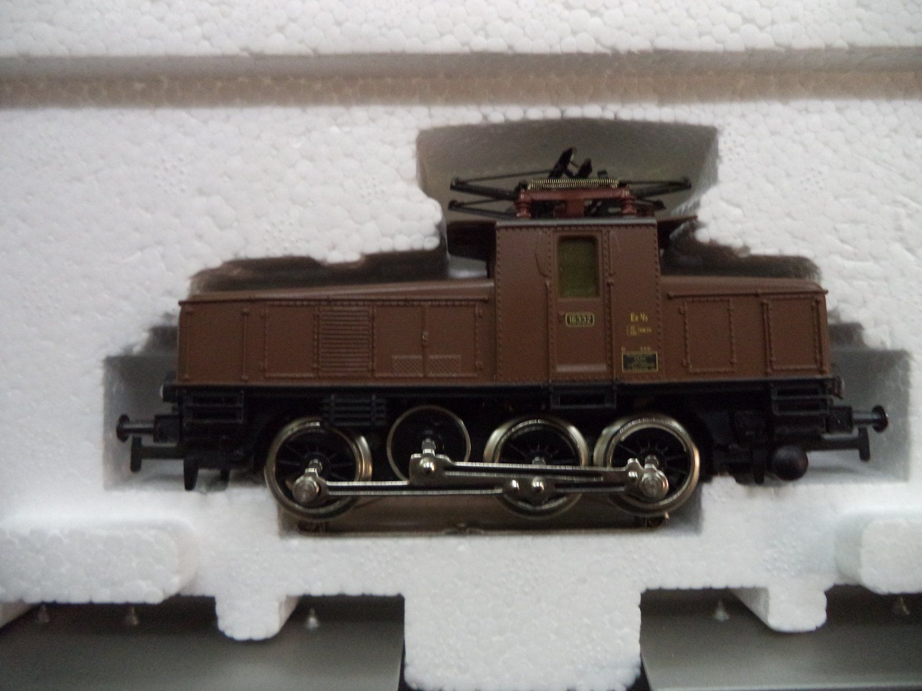 Märklin Modelleisenbahnen: Märklin HO Zugpackung  E 63  Nr. 28722 – Neu und originalverpackt aus Rieden AG von Wirth03 1
