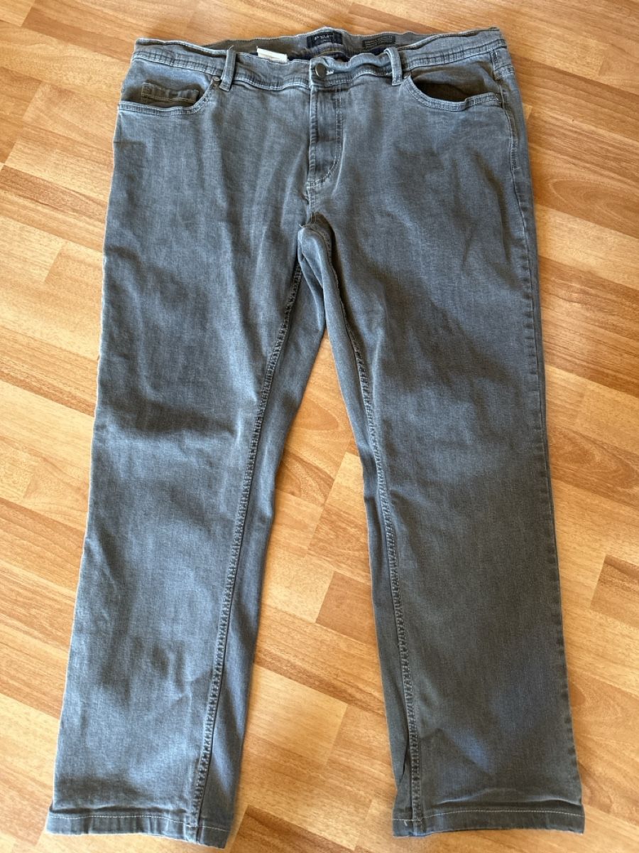 Jeans: Bexleys Herren Jeans, Grau, Gr. 28, einf. Bundweite ca. 47cm – Usato da Wald AR venduto da sim_m9vw