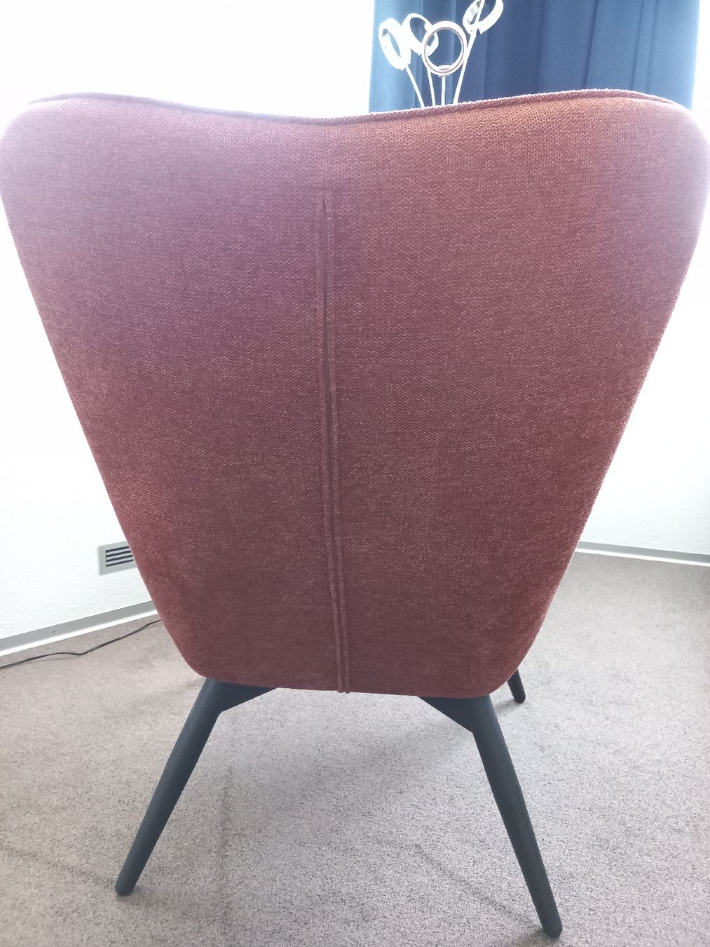 Livique Poltrone: Moderner Sessel mit schönem Strukturstoff in Kupfer – Nuovo (secondo la descrizione) da Düdingen venduto da mel_b_91. 3