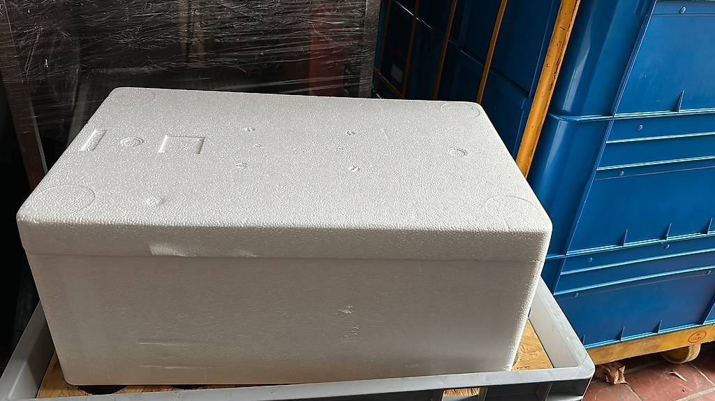 Frigoriferi & Refrigeratori: 40 x Kühlboxen neu – Usato da Münchenstein venduto da Maikhenky