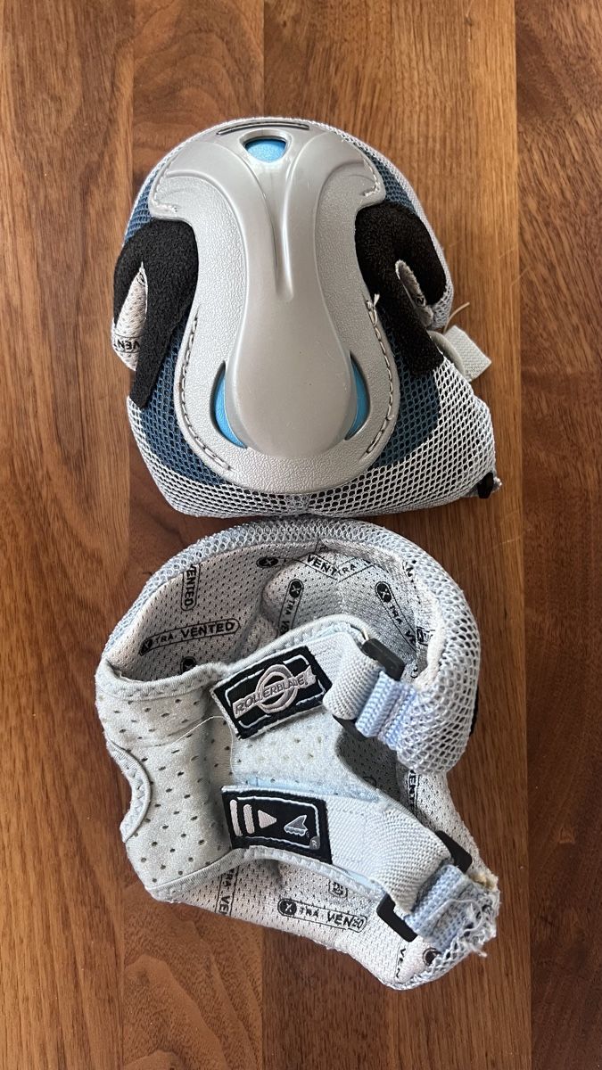 Protezioni & Imbottiture: Inline Skates Schoner Set / Marke Rollerblade, Grösse S – Usato da Niederhasli venduto da Hacla 2