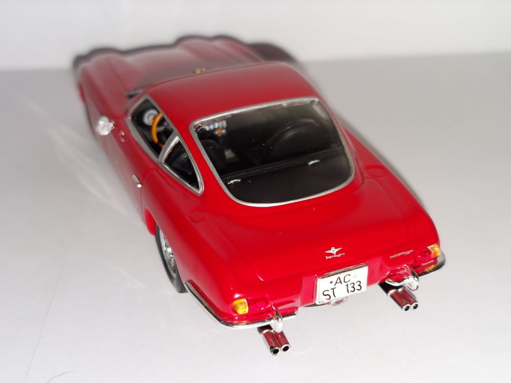Lamborghini 350 GT 1/43 – Minichamps – Modèle Neuf