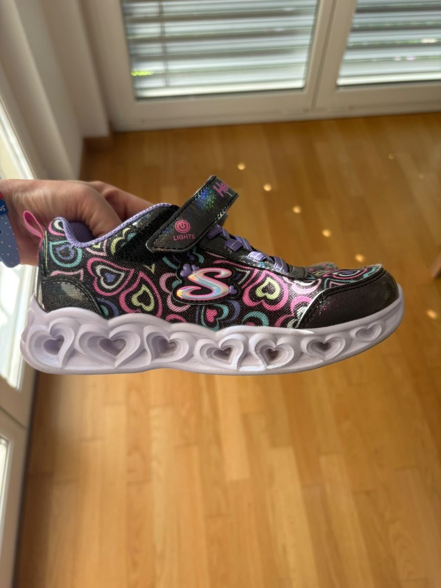 Skechers Schuhe für Mädchen: Skectchers Kinderschuhe Grösse 31 – Gebraucht aus Zürich von ome_c82q 1
