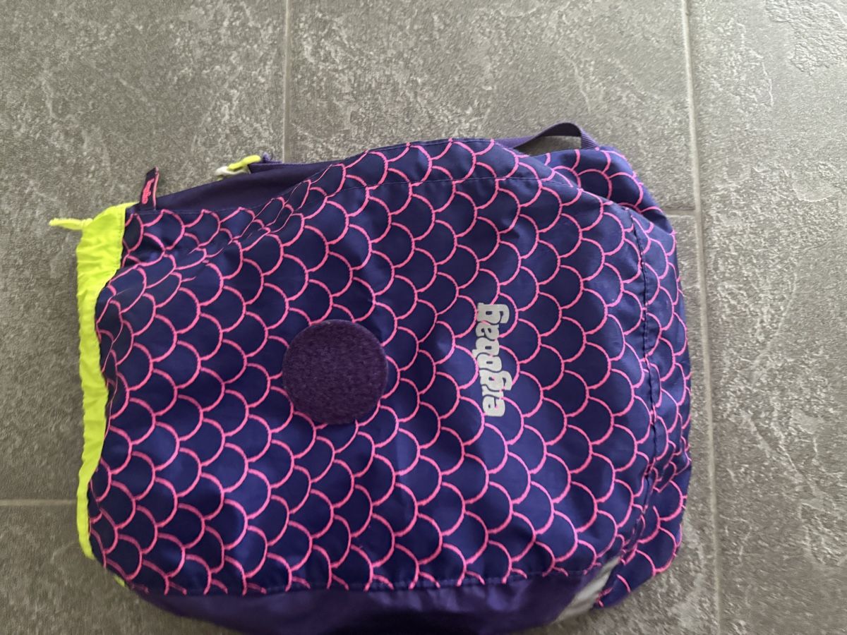 Borse & Zaini: Ergobag Schulranzen Lila/Pink Gut erhalten – Usato da Brunegg venduto da kiki_faca 5
